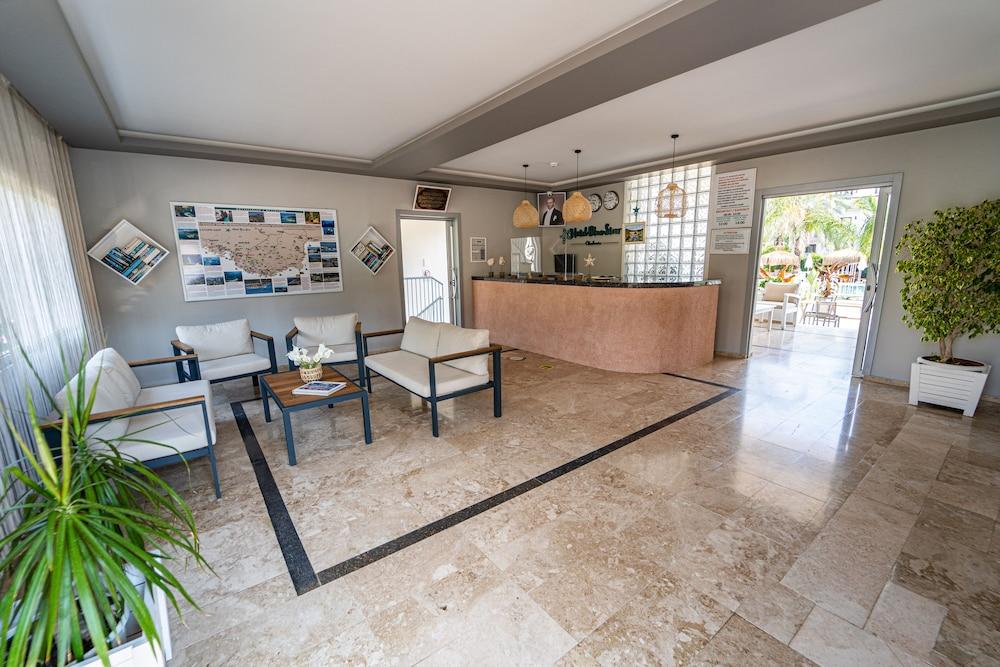 אולודניץ Blue Star Hotel מראה חיצוני תמונה