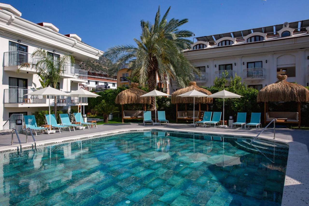 אולודניץ Blue Star Hotel מראה חיצוני תמונה