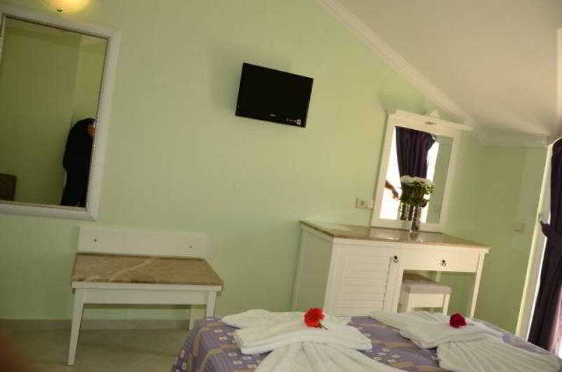 אולודניץ Blue Star Hotel מראה חיצוני תמונה